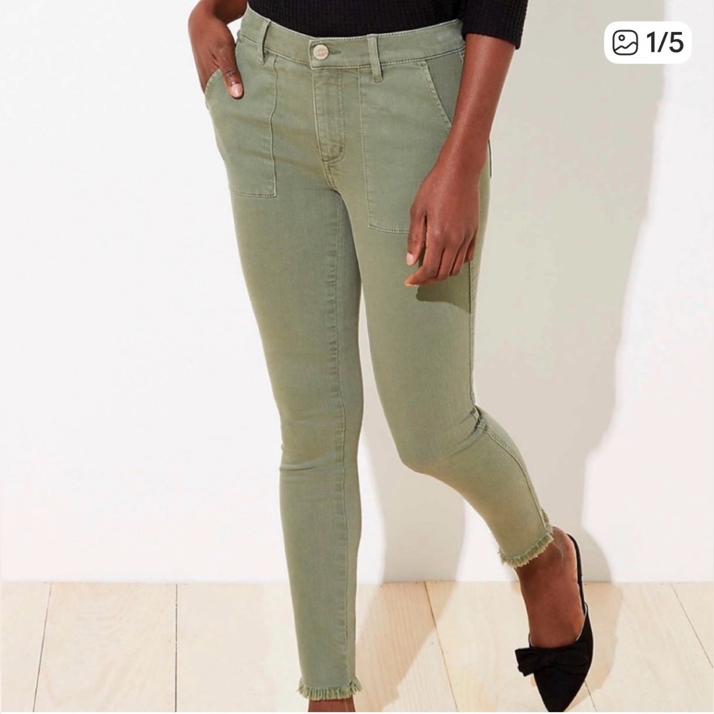 LOFT Sage Green Women's Skinny Jeans with frayed hem/ EUC
